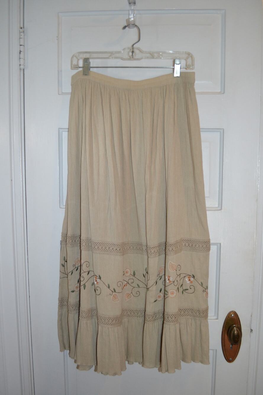 Embroidered Cottage Whimsy Garden White Stag Floral Tiered Midi/Maxi Skirt
